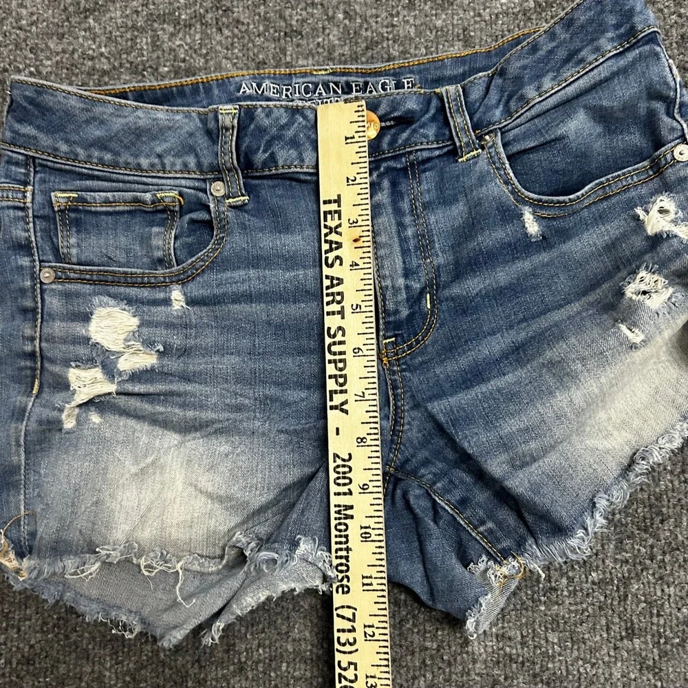 American Eagle Shorts Womens Size 10 Blue Viscose Blend Distressed Raw Hem Denim